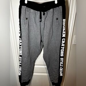Vintage Sneaky Urban Chic Joggers Size XL - Broken Crayons Still Color
